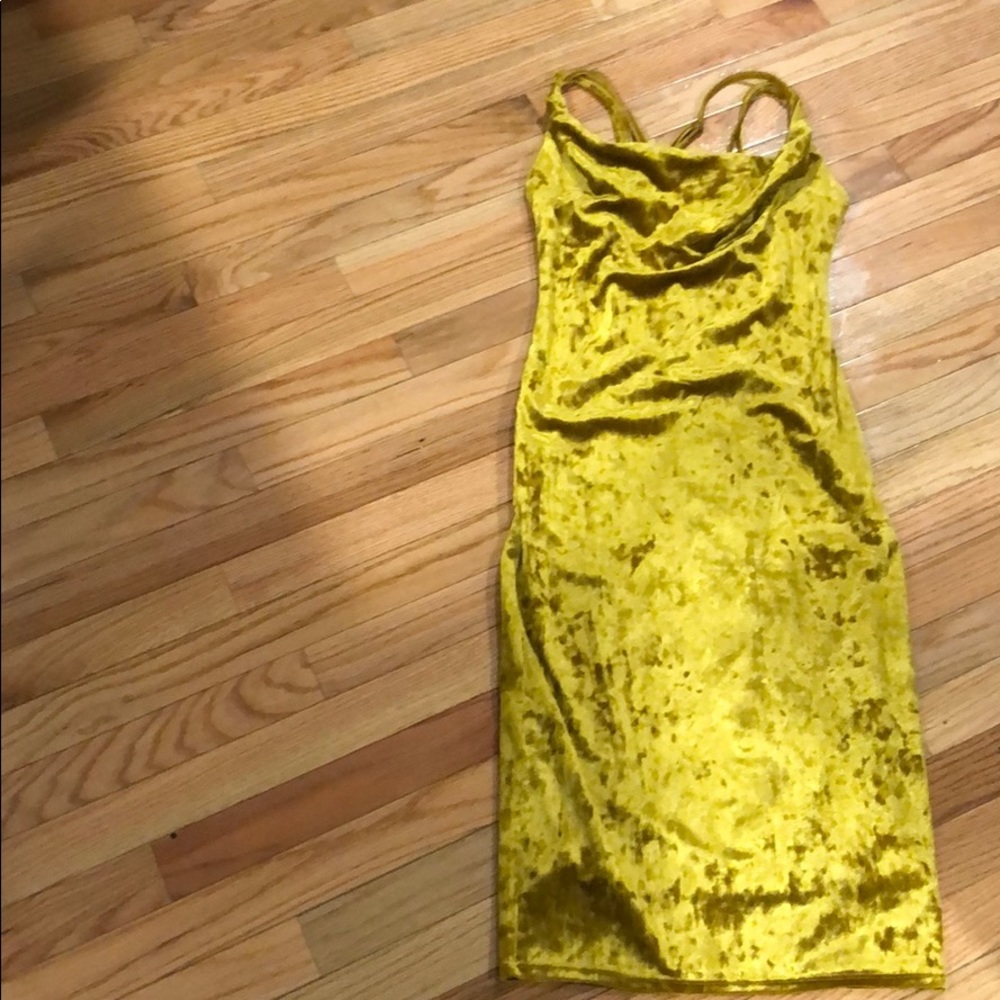 BCBG Generation velour midi dress Sz S